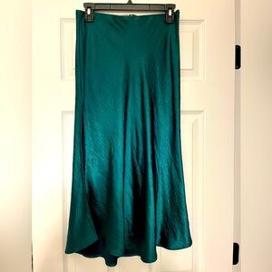 Audrey 3+1 Satin Skirt S/M